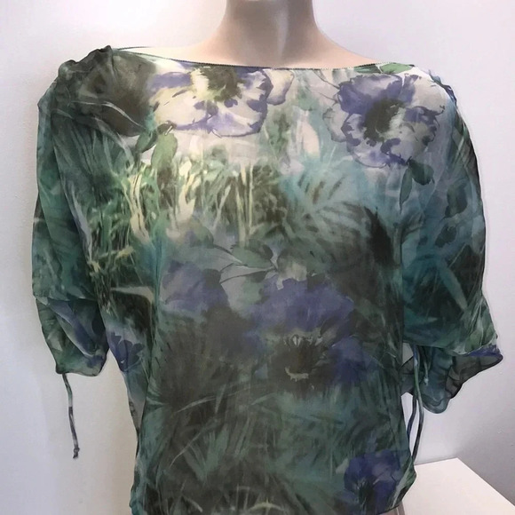 Agua Esmeralda Size Medium Floral Top. Scrunch Sleeve Style. Made in Italy. New - Picture 2 of 5